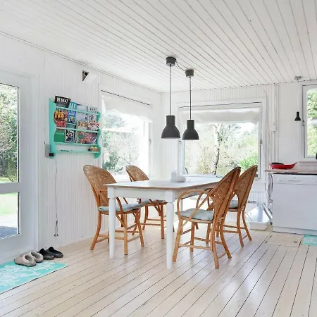 Tatil Evi Holiday Iii *